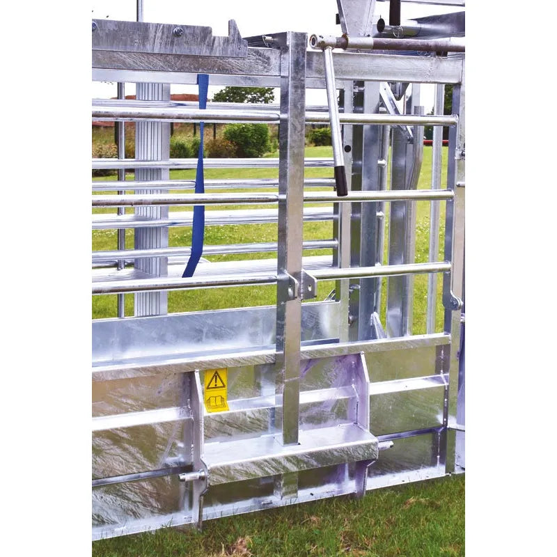 Potro de contención con puerta francesa