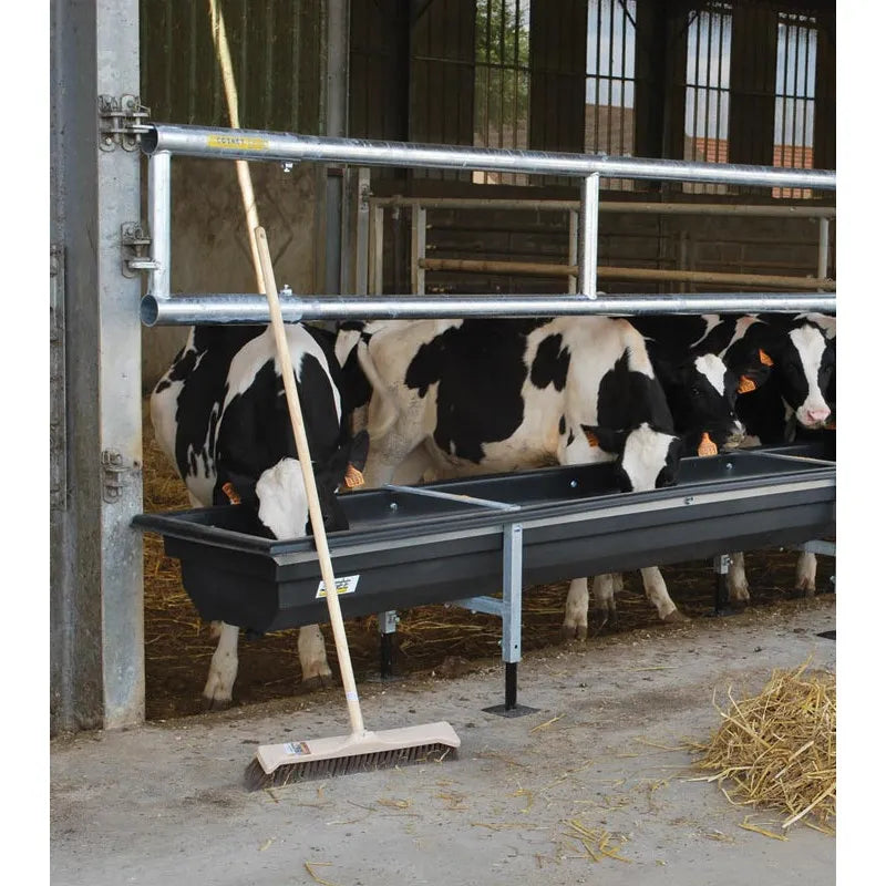 Escobón angular reforzado con palo